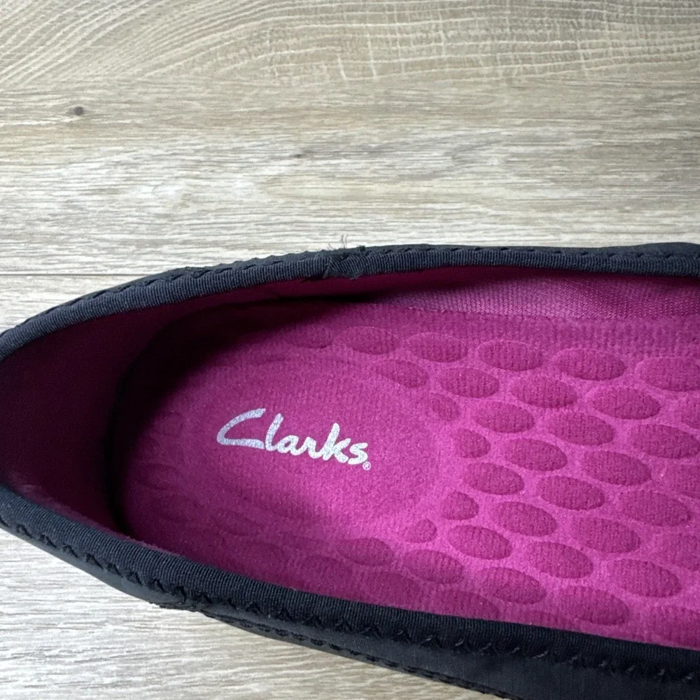 Clarks Shoes Gray Pink Flats Nubuck Suede Cushioned‎ Slip On Neutral Casual 7